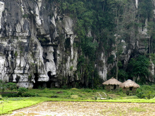 karst mountain elephant cave